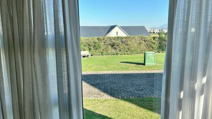3 Bedroom Property for Sale in Kingswood Golf Estate Western Cape
